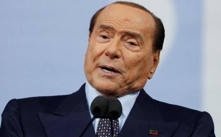 Berlusconi Down with Leukemia, Lung Infection