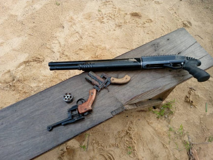 Anambra Police Busts Armed Robbery Gang, Recovers Lethal Weapons, Stolen Tricycles
