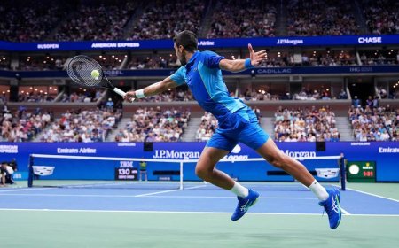 Djokovic Cruises Into US Open Quarters