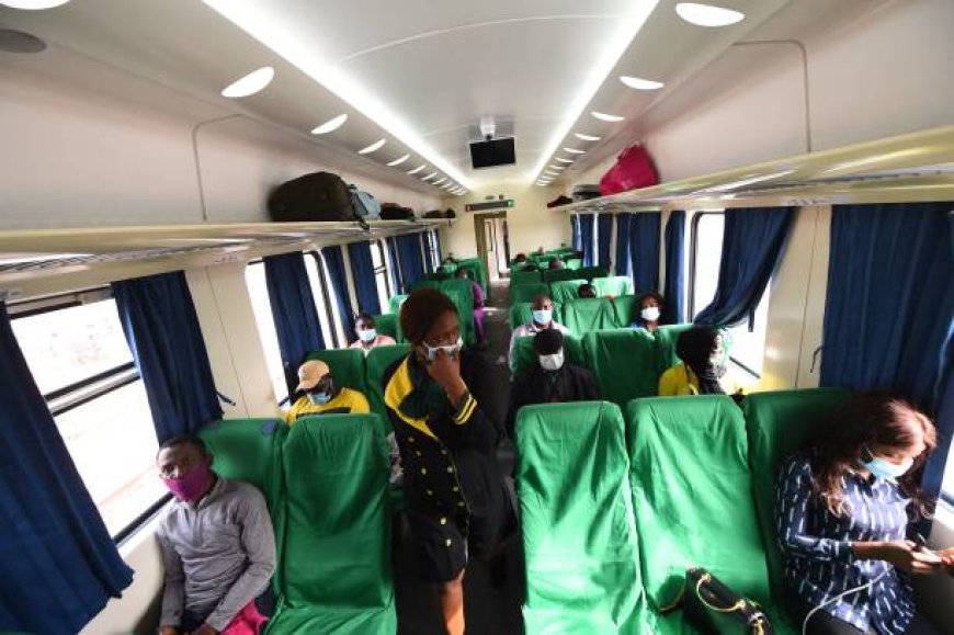 How Nigerian Railway Officials Fleece Nigeria
