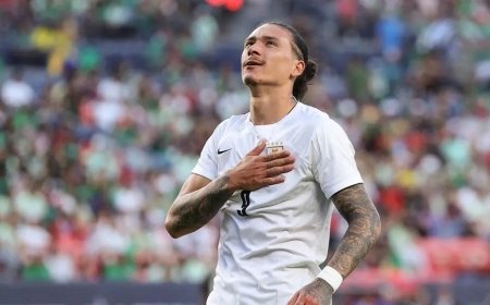 Nunez hat-trick as Uruguay thrash Mexico