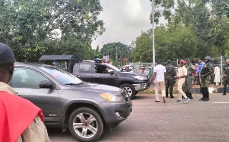 Police block SSANU, NASU protest in Abuja over four months withheld salaries