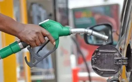Nigerians cautioned against panic buying of petrol