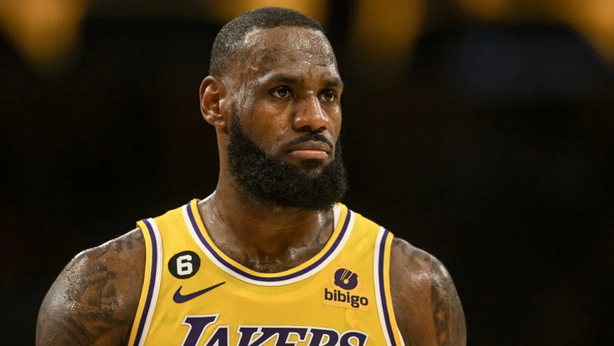 LeBron breaking from social media over ‘negative takes’