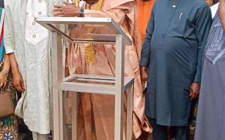 Ukachukwu Shines as Ganduje Commissions APC Awka Complex